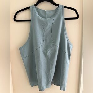 Lululemon light blue tank sz 6